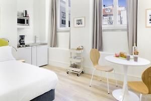 Lisbon Serviced Apartments - Ascensor Da Bica Ngoại thất bức ảnh